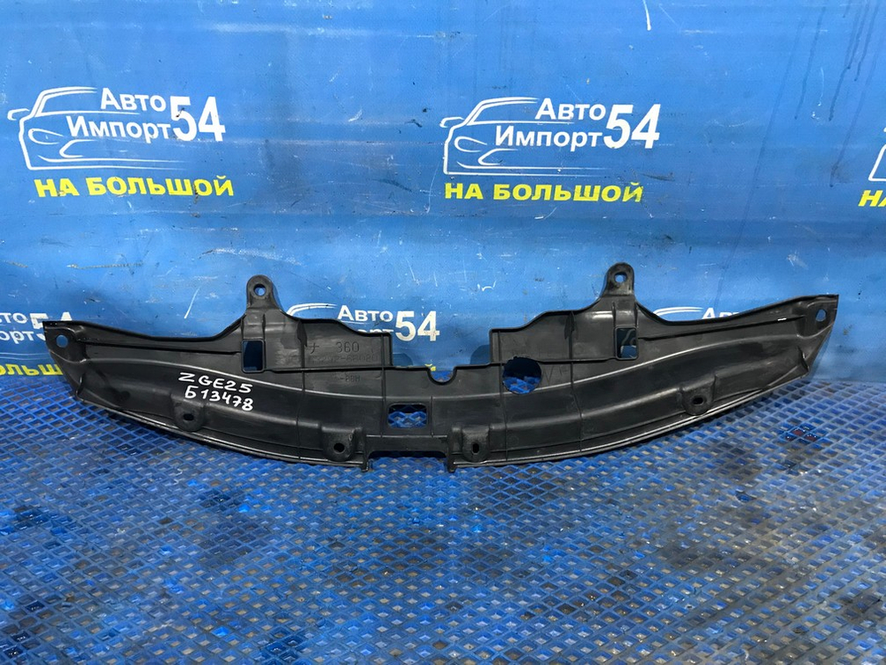 Накладка на рамку радиатора TOYOTA WISH 2009-2017