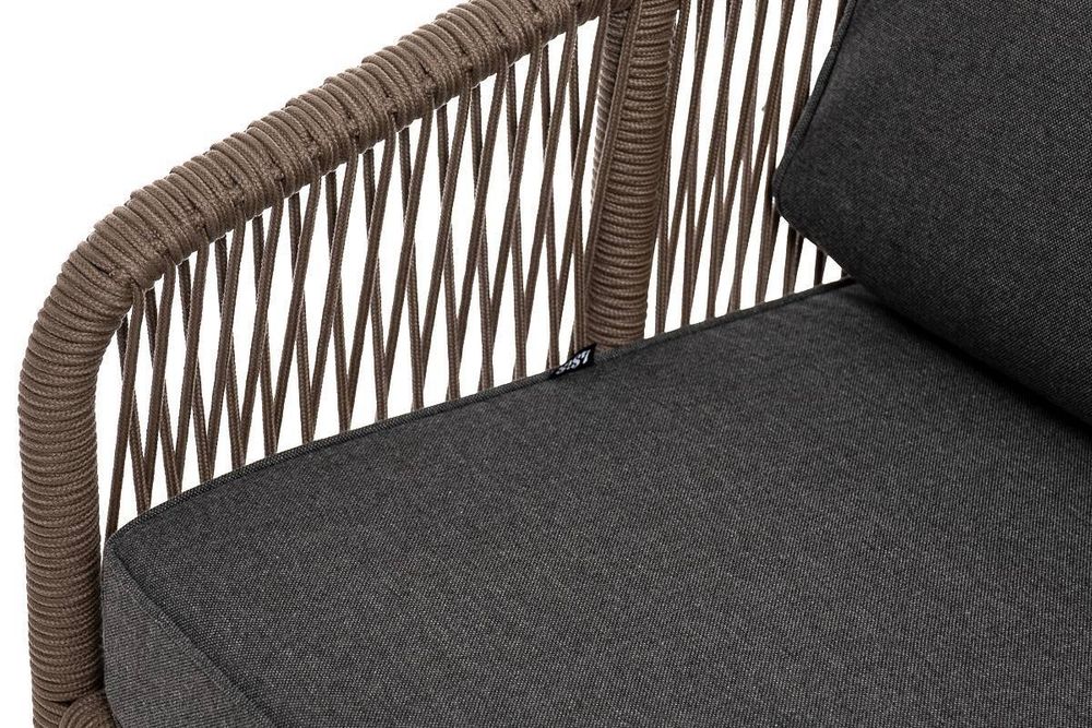 "Канны" диван 3-местный плетеный из роупа, каркас алюминий коричневый (RAL8016) муар, роуп коричневый круглый, ткань темно-серая 027