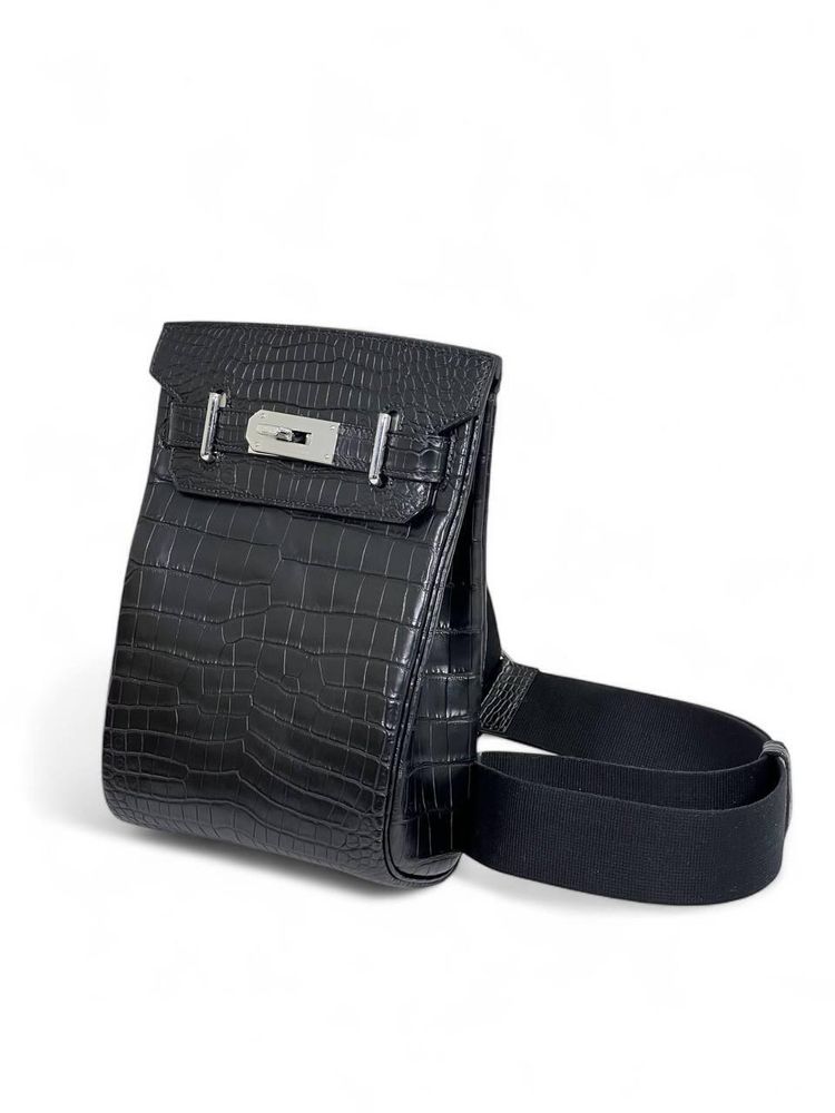 Сумка-слинг Hermes из кожи крокодила