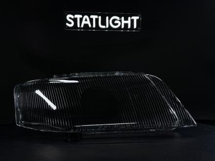Правое стекло фары Audi A6 C5 1997-2001