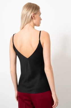 Топ на бретелях