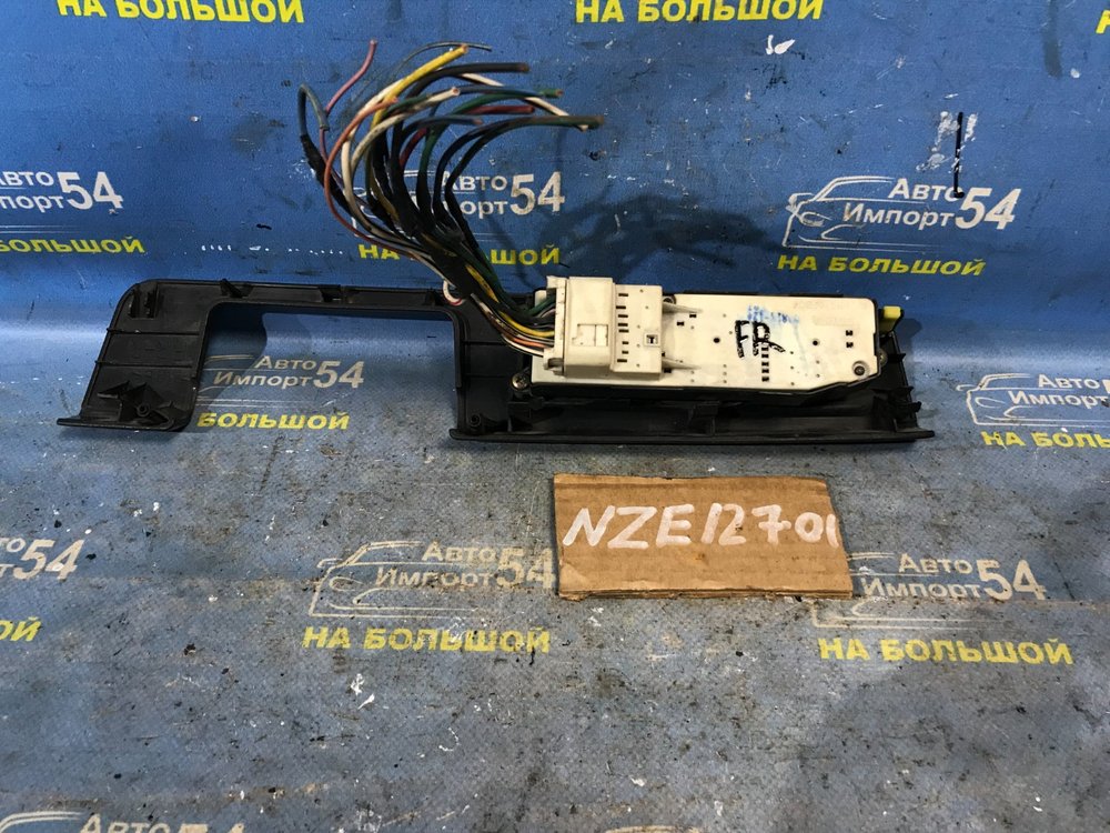 Блок управления стеклоподъемниками TOYOTA WILL VS 2002