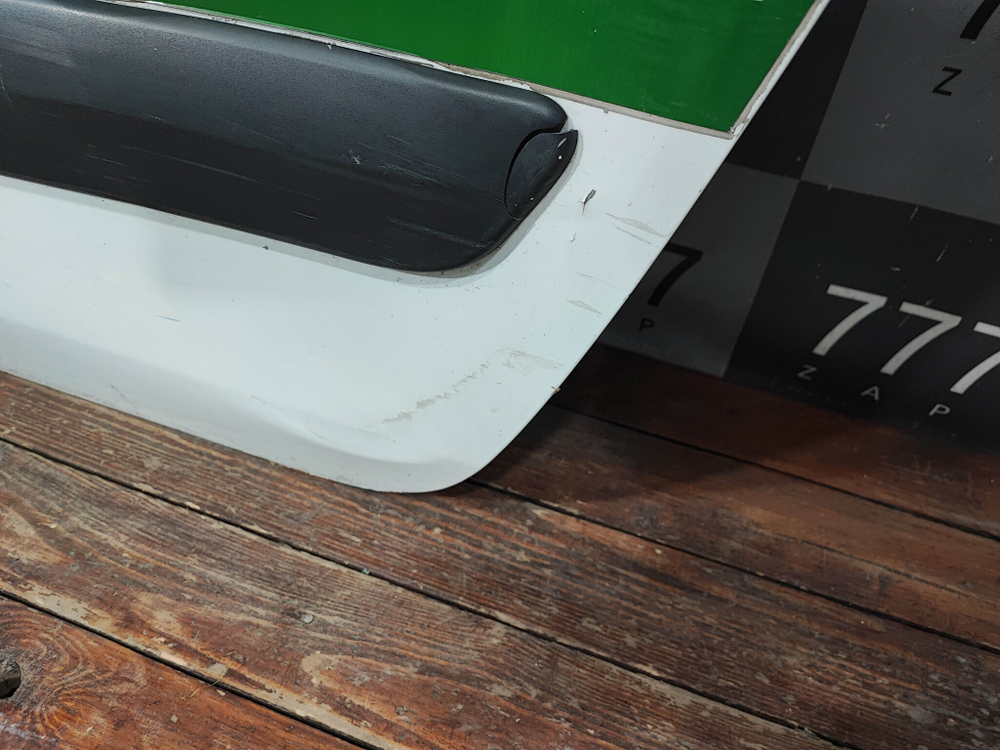 Дверь задняя левая глухая Lada Largus 12-нв Б/У Оригинал 821015688R