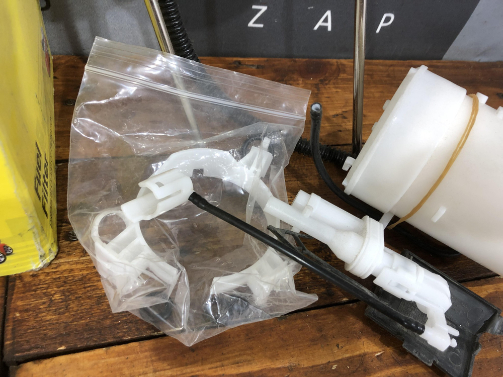 Фильтр топливный Mitsubishi Outlander 3 12-нв Новый FS2304