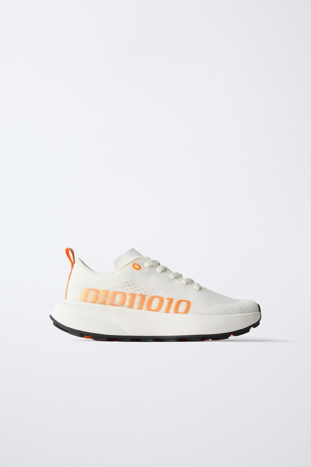 ZARA ТЕХНОЛОГИЧНЫЕ КРОССОВКИ, БЕЛЫЙ