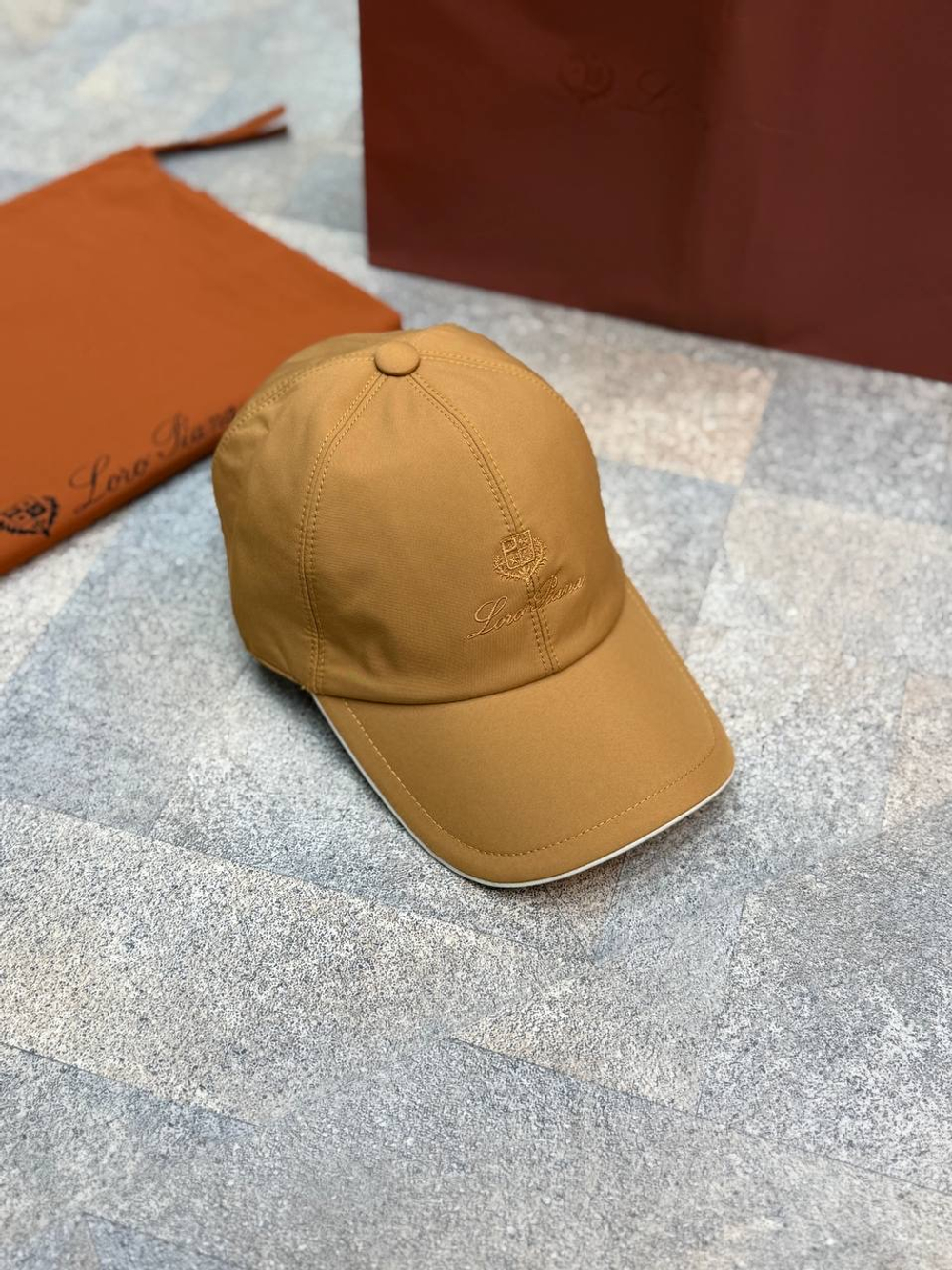 Бейсболка Loro Piana