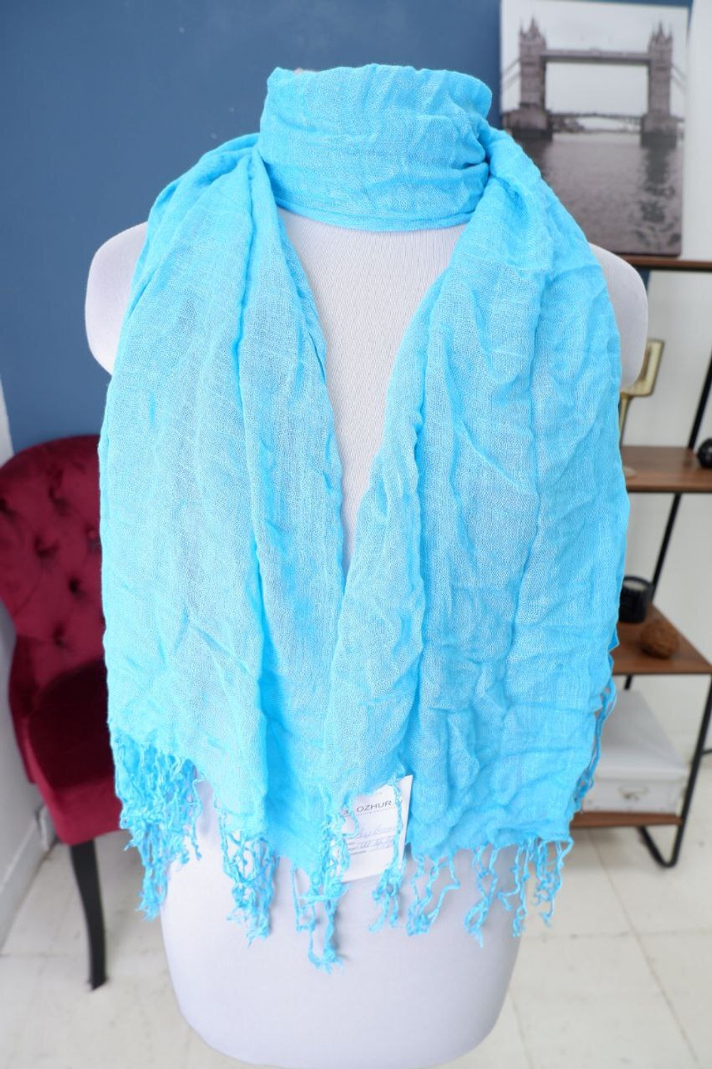 Шарф яркий из вискозы