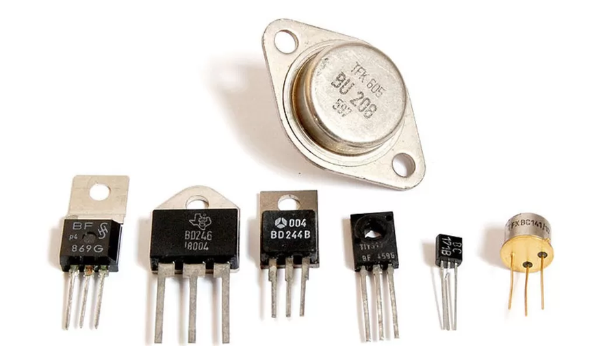 Отличия между полевыми и биполярными транзисторами