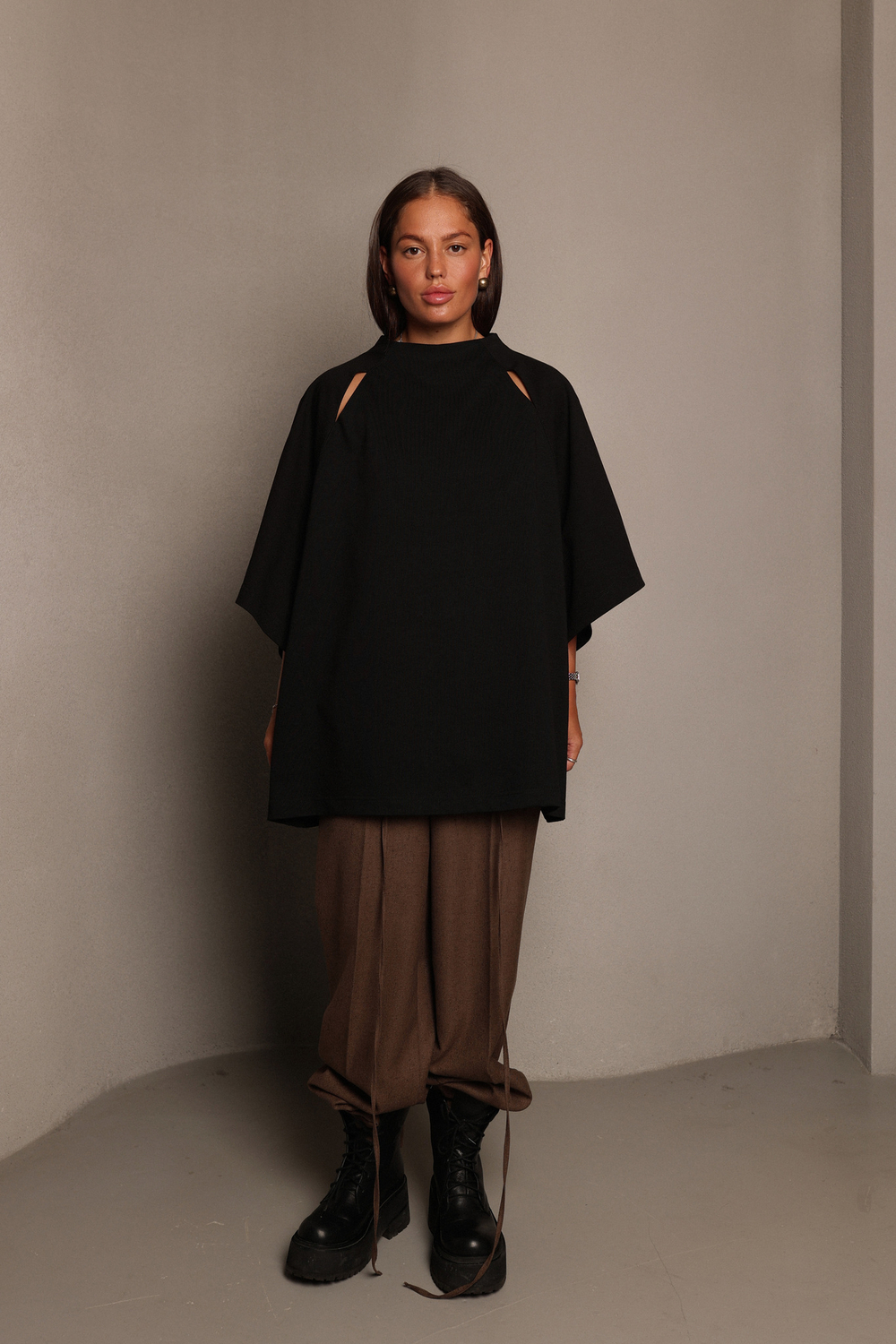 Футболка-реглан с разрезами