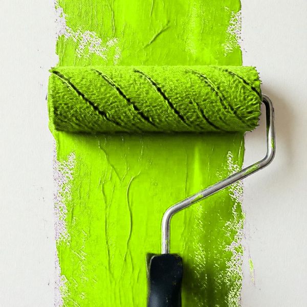 Композитные панели 3 и 4 мм в корпоративном цвете Эльдорадо (Pantone 375 C) для объектов в России