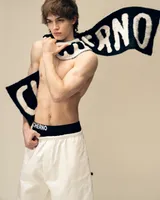 Черный шарф