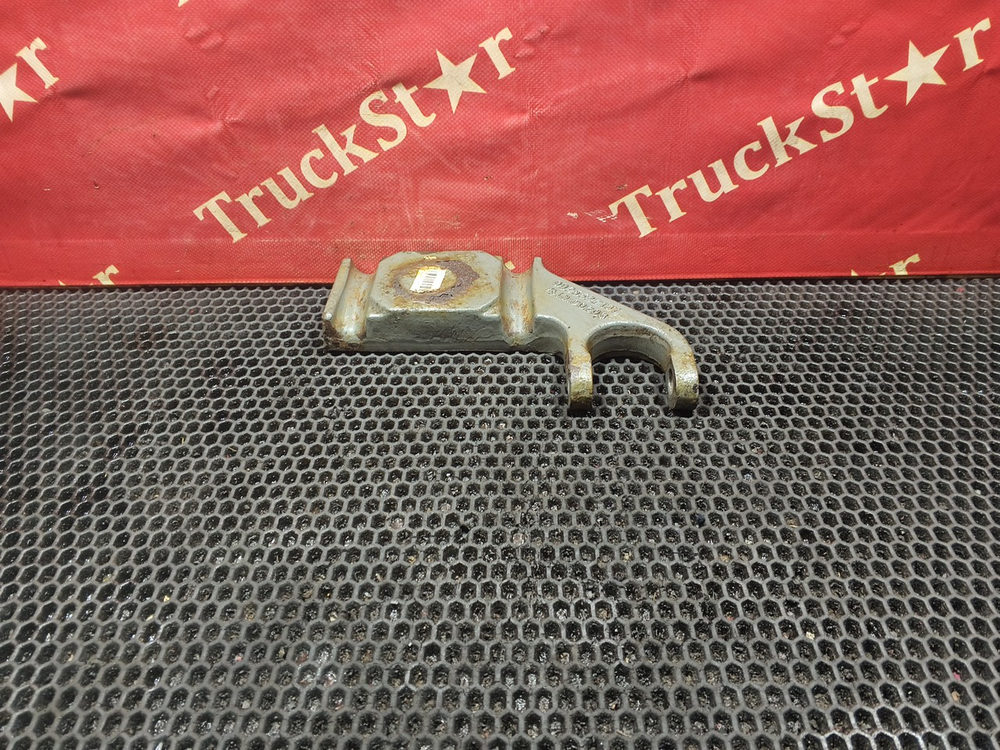 Кронштейн амортизатора переднего правого 2022г