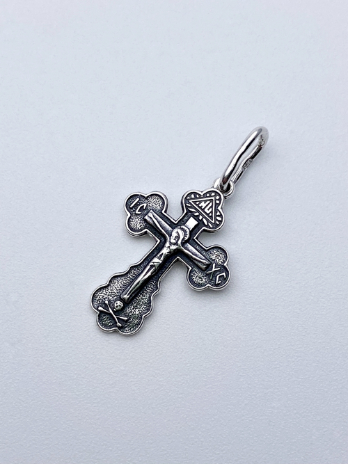 Крест из серебра/Чернение/С подвижным ухом