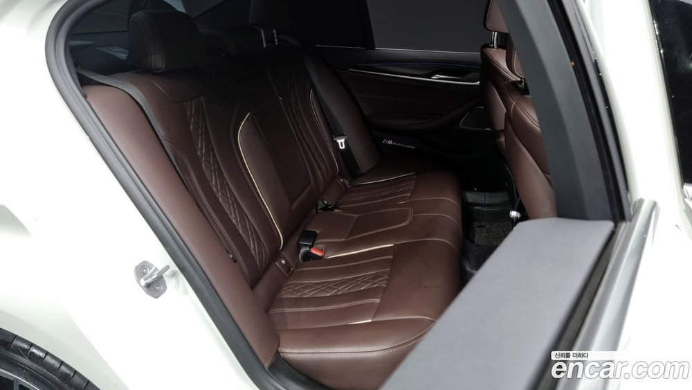 BMW 5 Series (G30) 530e M Sports (10.2021)
