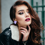 Серьги пусеты из акрила.