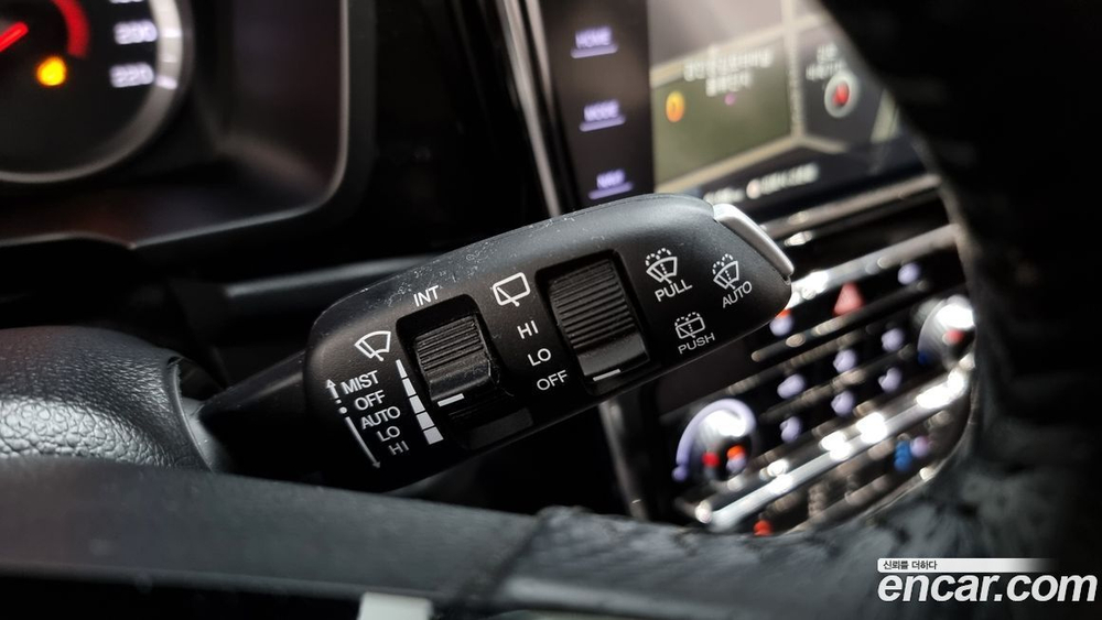 KG Mobility (Ssangyong) Very New Tivoli Бензин 1.5 2WD (01.2020)