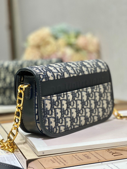 Christian Dior 30 Montaigne Avenue Bag