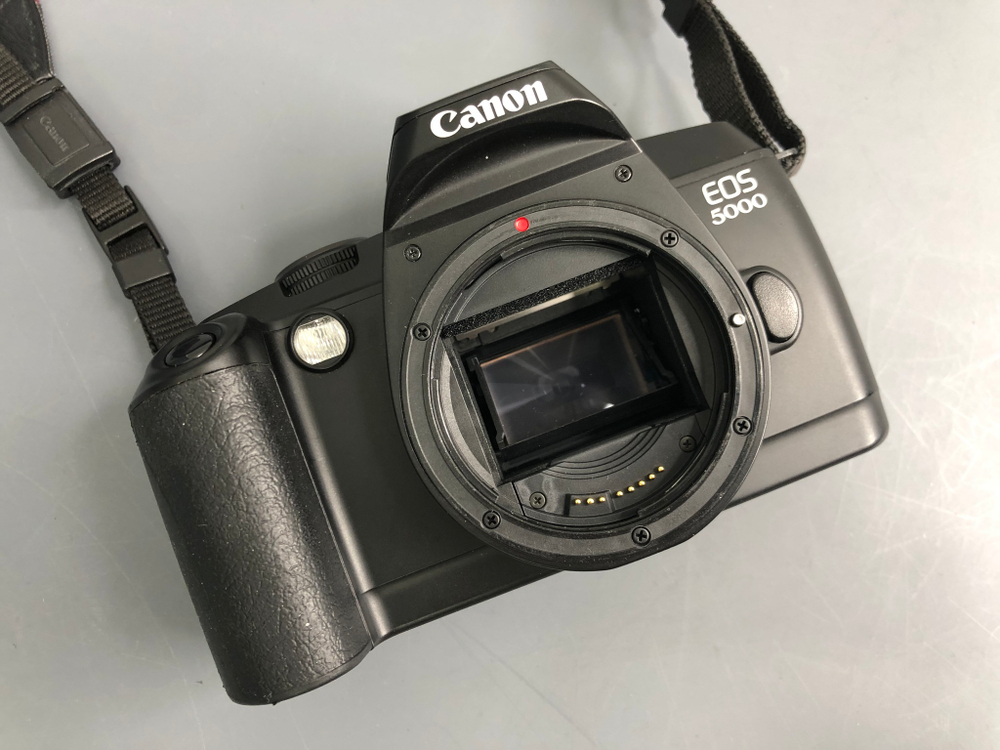 Canon EOS 5000