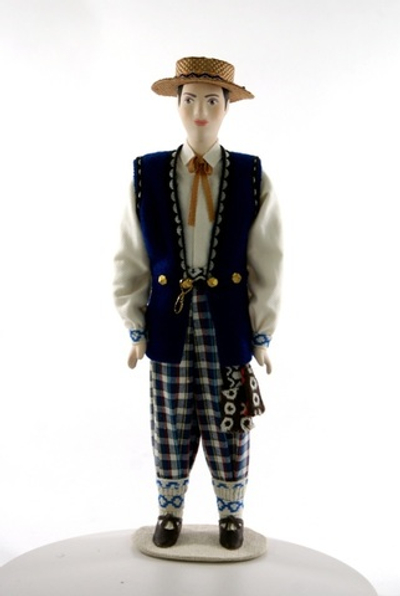 Кукла фарфоровая коллекционная Литовец