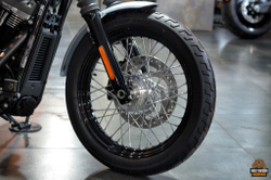 Harley-Davidoson® Softail® Street Bob® MY2020