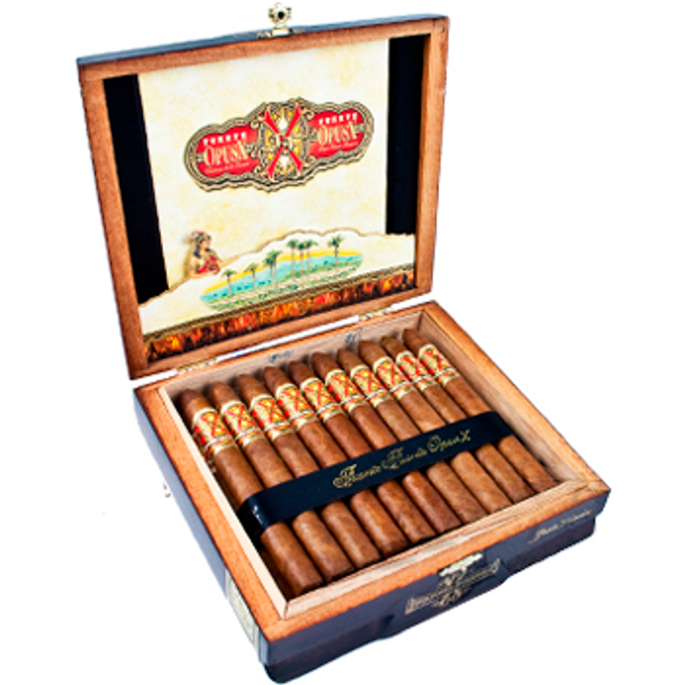 Arturo Fuente Opus X Petit Lancero
