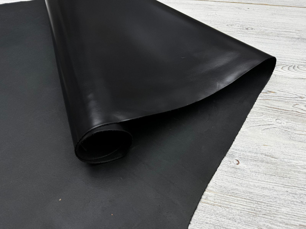 Monteria Satin Nero (1,4-1,6 мм), цв. Черный, натуральная кожа