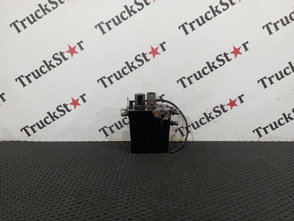 Насос подъема кабины 2023г