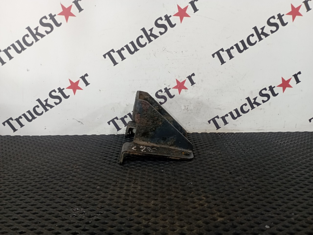 Кронштейн крыла заднего 2020г.