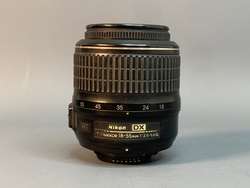 Nikon D5100 Kit 18-55mm 3.5-5.6G VR 149.000 кадров