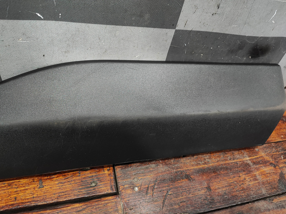 Накладка двери задней правой Toyota RAV4 V (XA50) 18-нв Б/У Оригинал 7507742040