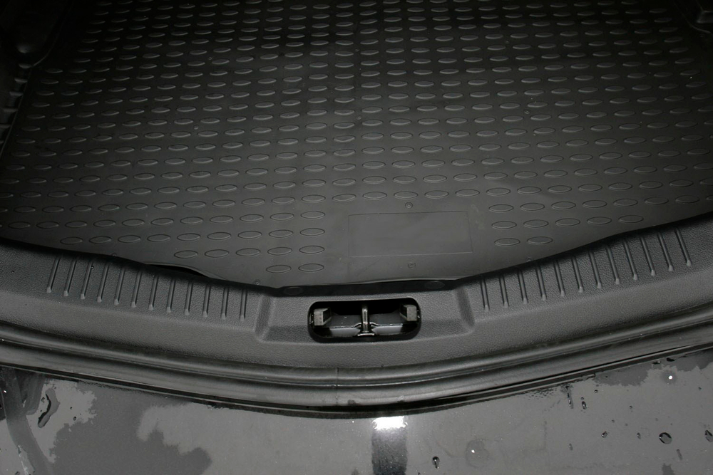 Коврик в багажник для FORD Mondeo 2000-2007, седан, (полиуретан) арт.NLC.16.05.B10