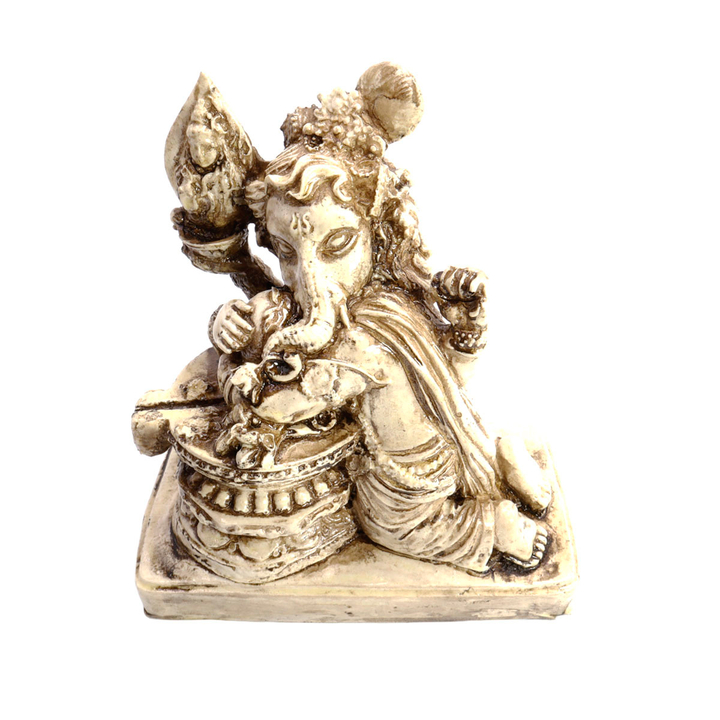 Статуэтка Ганеш малыш дарует радость, счастье, наделяет глубокой мудростью, защищает от бед, цвет бежевый, полистоун 14x15 см