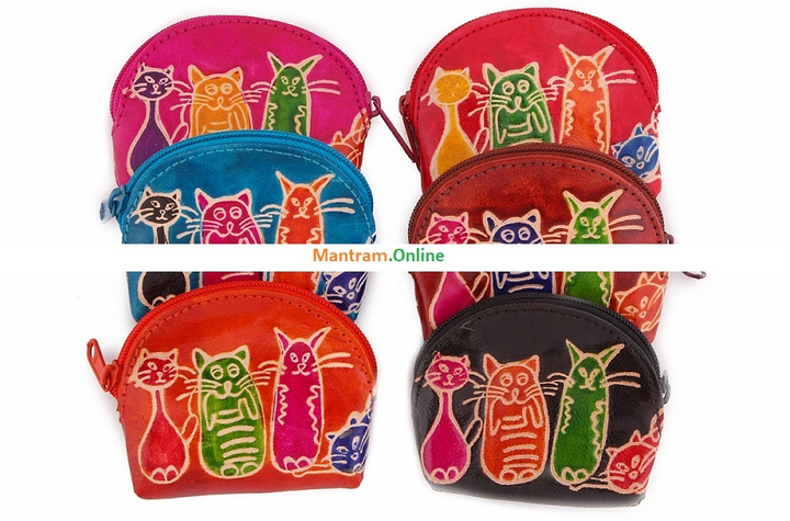 Кошелек под мелочь "Четыре Кота" фон красный натуральная кожа ручной принт 8x7x2 см