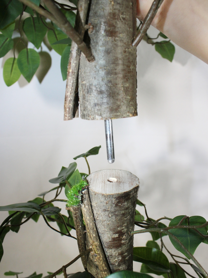 Искусственное дерево Фикус зеленый 180см в высоком коричневом кашпо ротанг