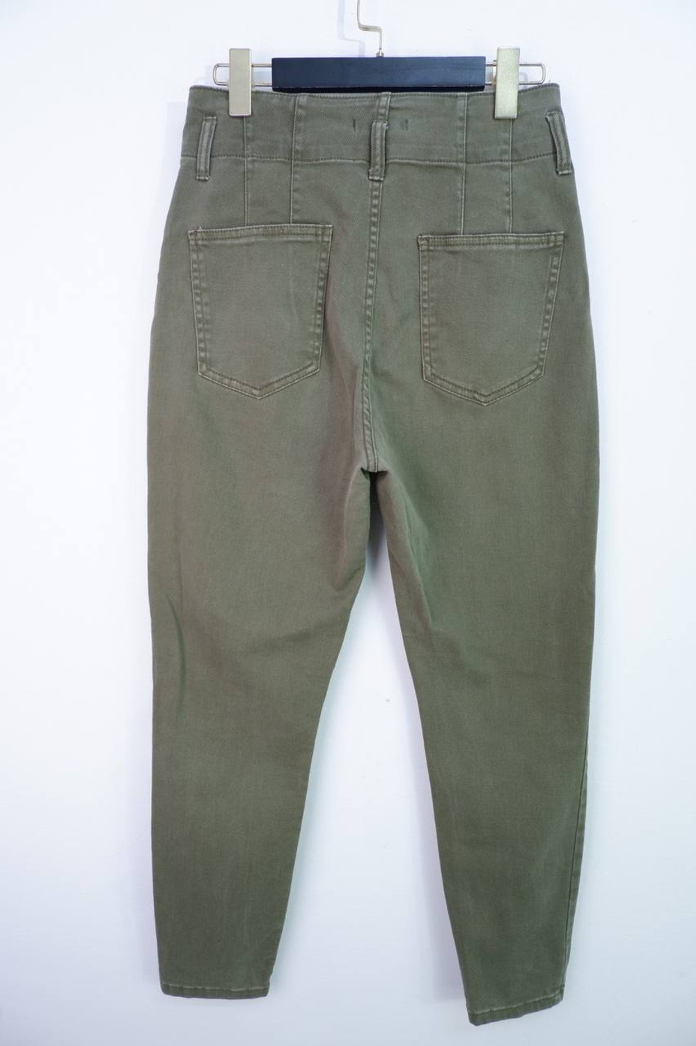 Джинсы Bershka для городских приключений, маркировка 38, визуально на 44 размер