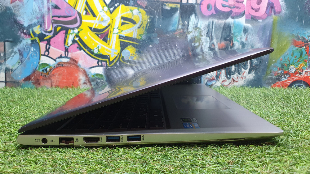 Ультрабук ASUS i7/8Gb/GT 650M 2Gb/FHD