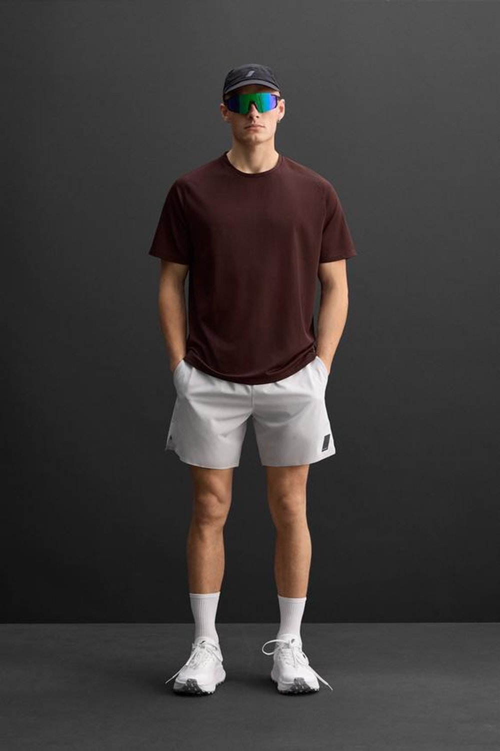 ZARA ПЕРФОРИРОВАННАЯ СПОРТИВНАЯ ФУТБОЛКА, КОРИЧНЕВЫЙ