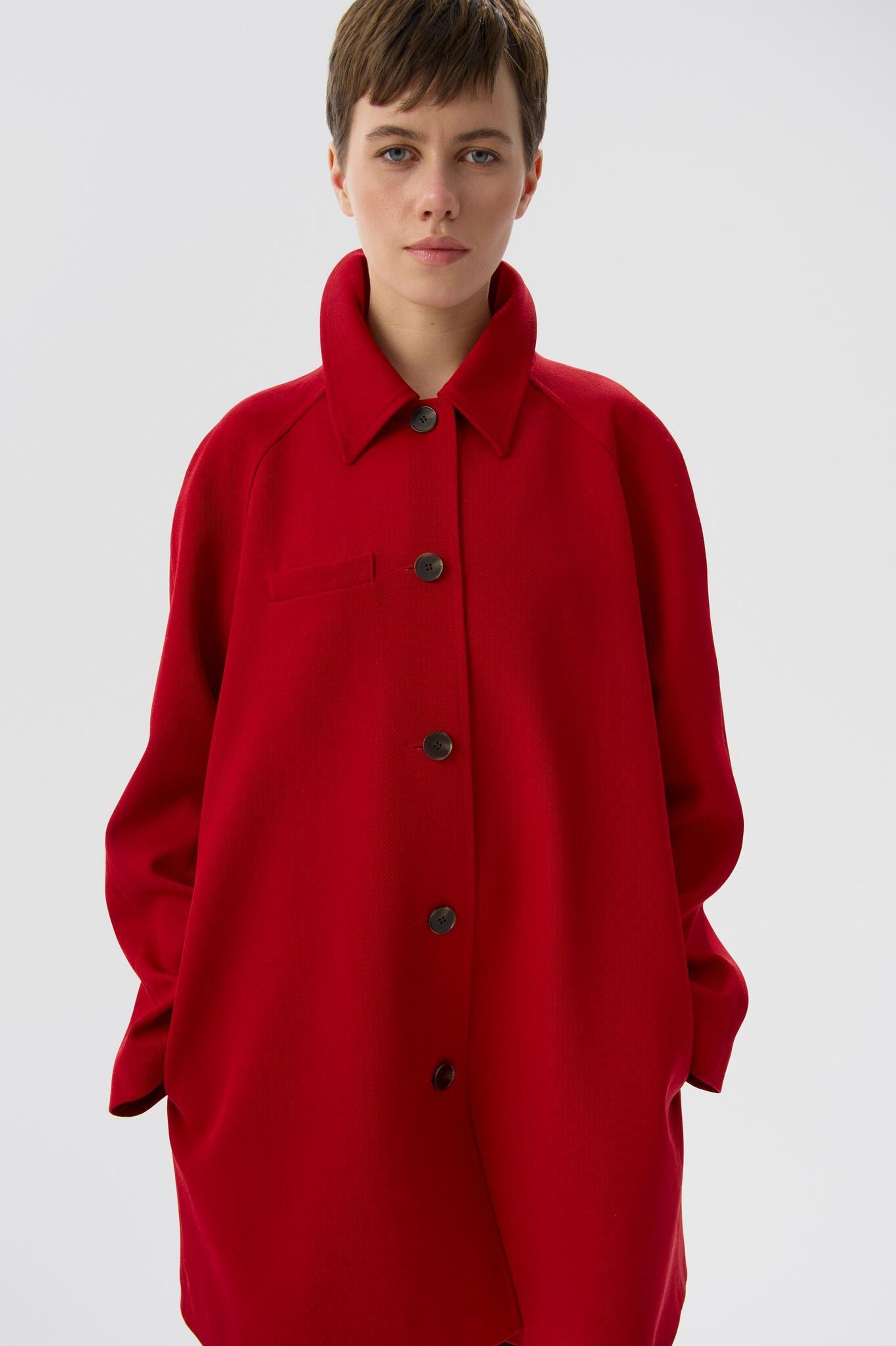 Полупальто Mackintosh red