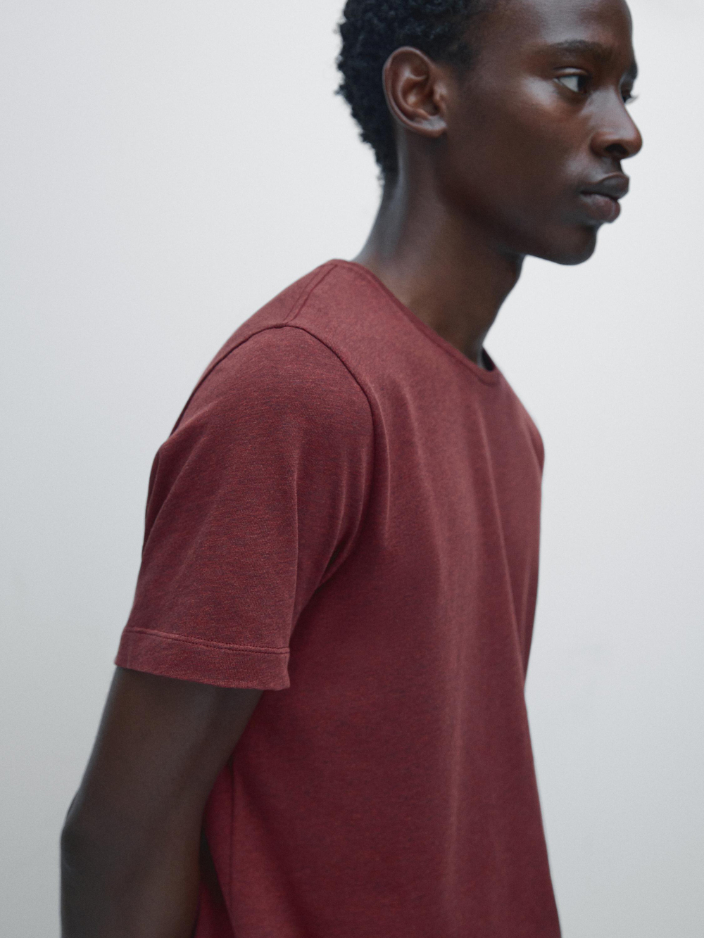 Massimo Dutti Легкая меланжевая футболка из хлопка, сливовый