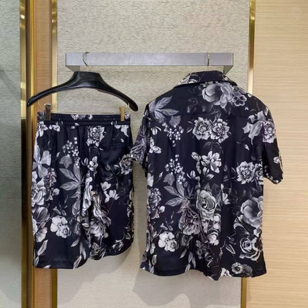 Летний костюм Dolce & Gabbana