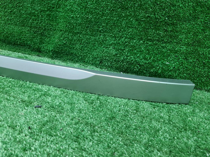 Молдинг двери багажника RR Vogue 5 L460 (21-нв)