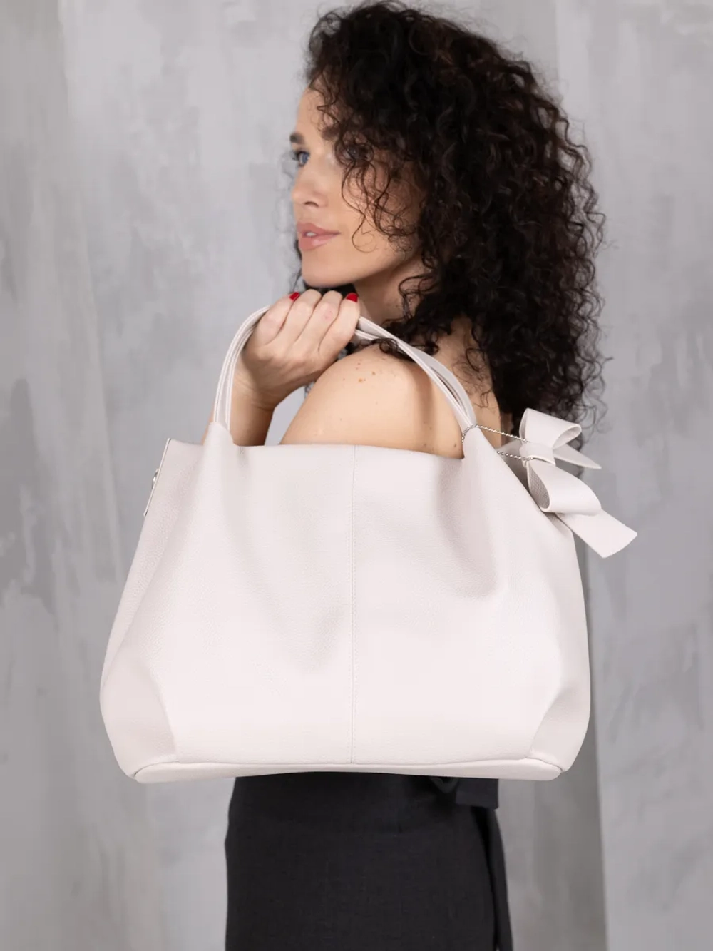 Сумка через плечо классическая