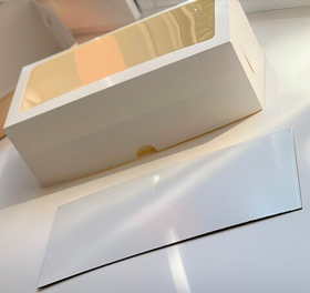 Подложка под большой рулет 33х16 см 1.5мм золото/белый