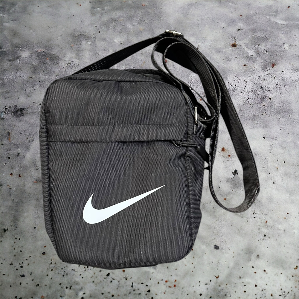 Сумка Nike #1 • Черный