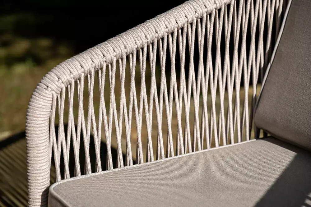 "Канны" лаунж-зона 4-местная из роупа со столиком "Канны" цвета "дуб", основание дуб, роуп бежевый