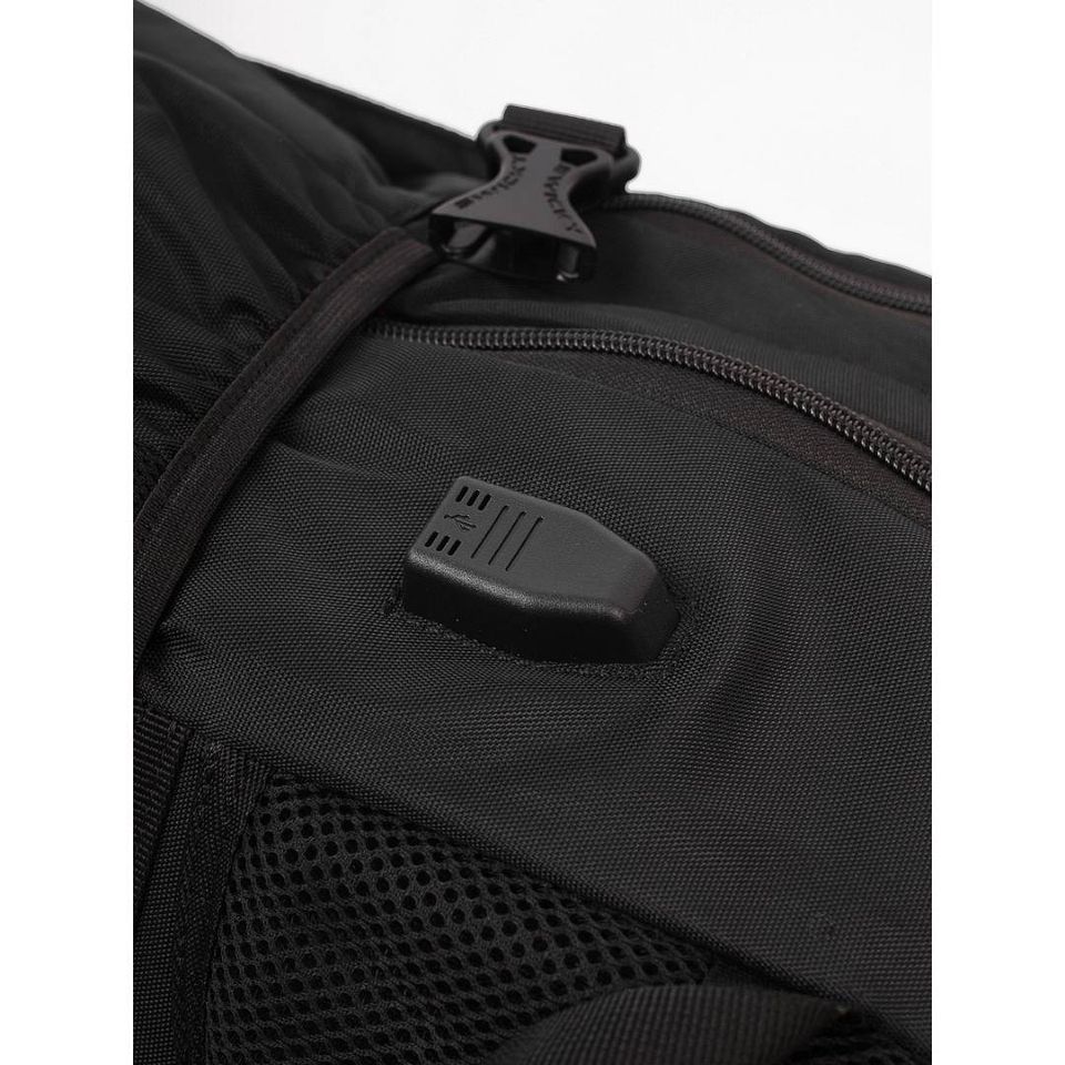 Рюкзак городской на 40 литров с usb разъемом 81669 (black)