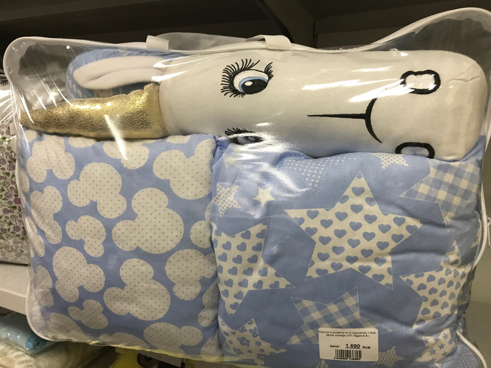 Бортики в кроватку из 8 подушечек + борт валик зоопарк (ИП Людин А.В.)