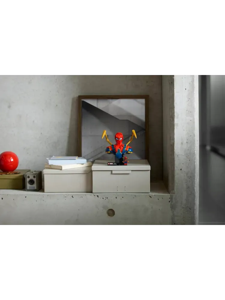 Конструктор Marvel 76326 Бюст Железного Человека-паука