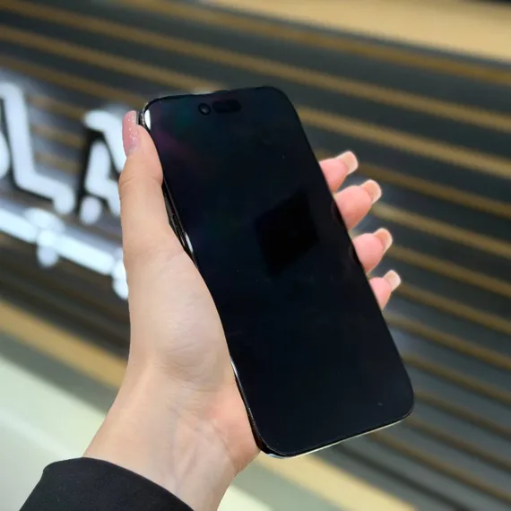 Б/У Телефон Apple iPhone Air Space Black 512Gb 100% (KQ5L4F6R3T)