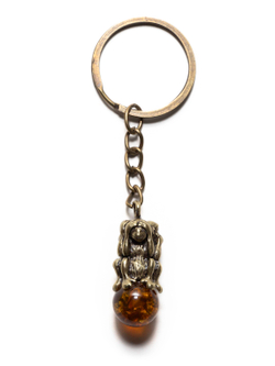 Брелок с янтарем натуральным - Три обезьяны, диаметр камня 12 мм